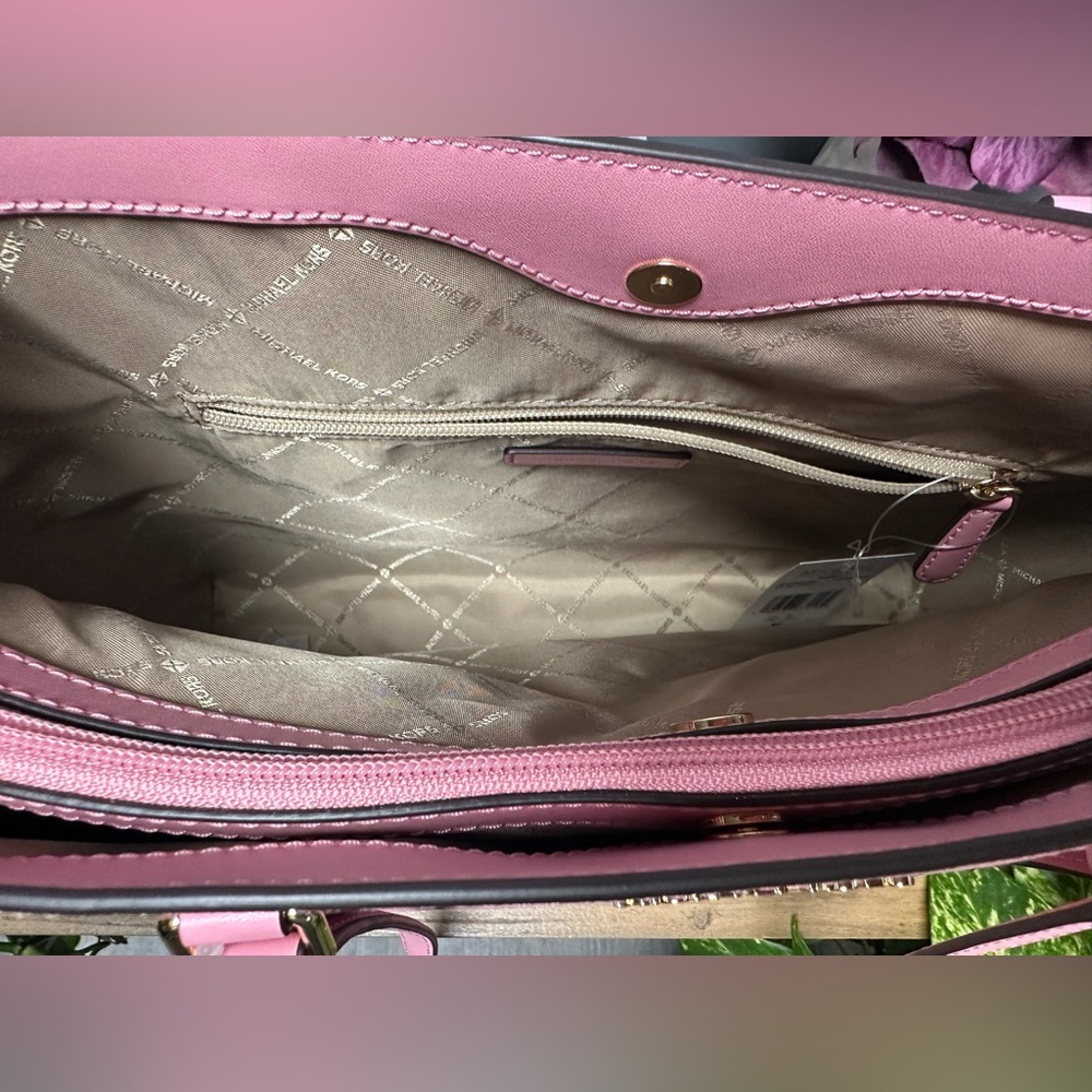Michael Kors Sheila Carnation (Pink) Multi-Function Large Tote Bag. NWT. - Picture 8 of 10